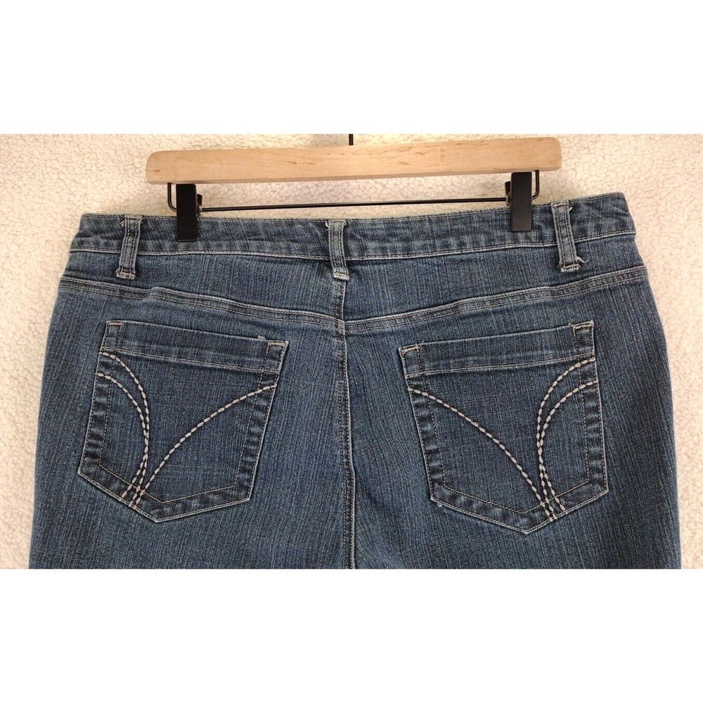 MIXXIT Womens Size 16 Blue‎ Denim Cuffed Capri Baggy Shorts - Picture 15 of 16
